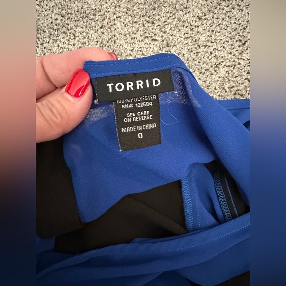TORRID 0 0X XL Cobalt Blue Black Stripe Chiffon Top Buttons R $45 - Picture 8 of 10